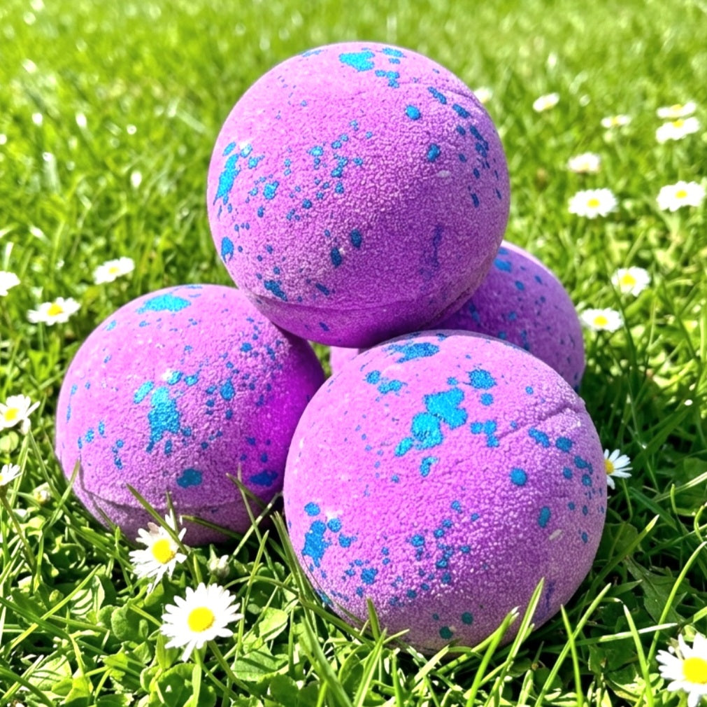 Bubblegum Round Bath Bomb